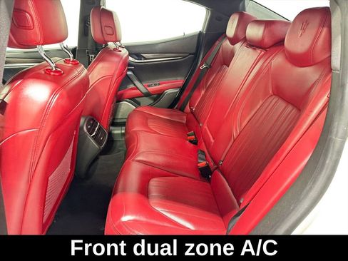 Used 2019 Maserati Ghibli S GranLusso image 11