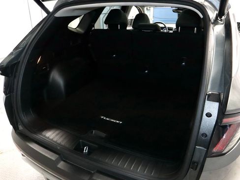 Used 2024 Hyundai Tucson Limited AWD/4WD image 16