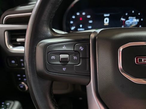 Certified 2022 GMC Yukon XL SLE w/ Gmc Pro Safety Plus Package AWD/4WD image 27
