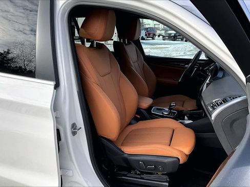 Used 2024 BMW X3 xDrive30i w/ Premium Package image 7