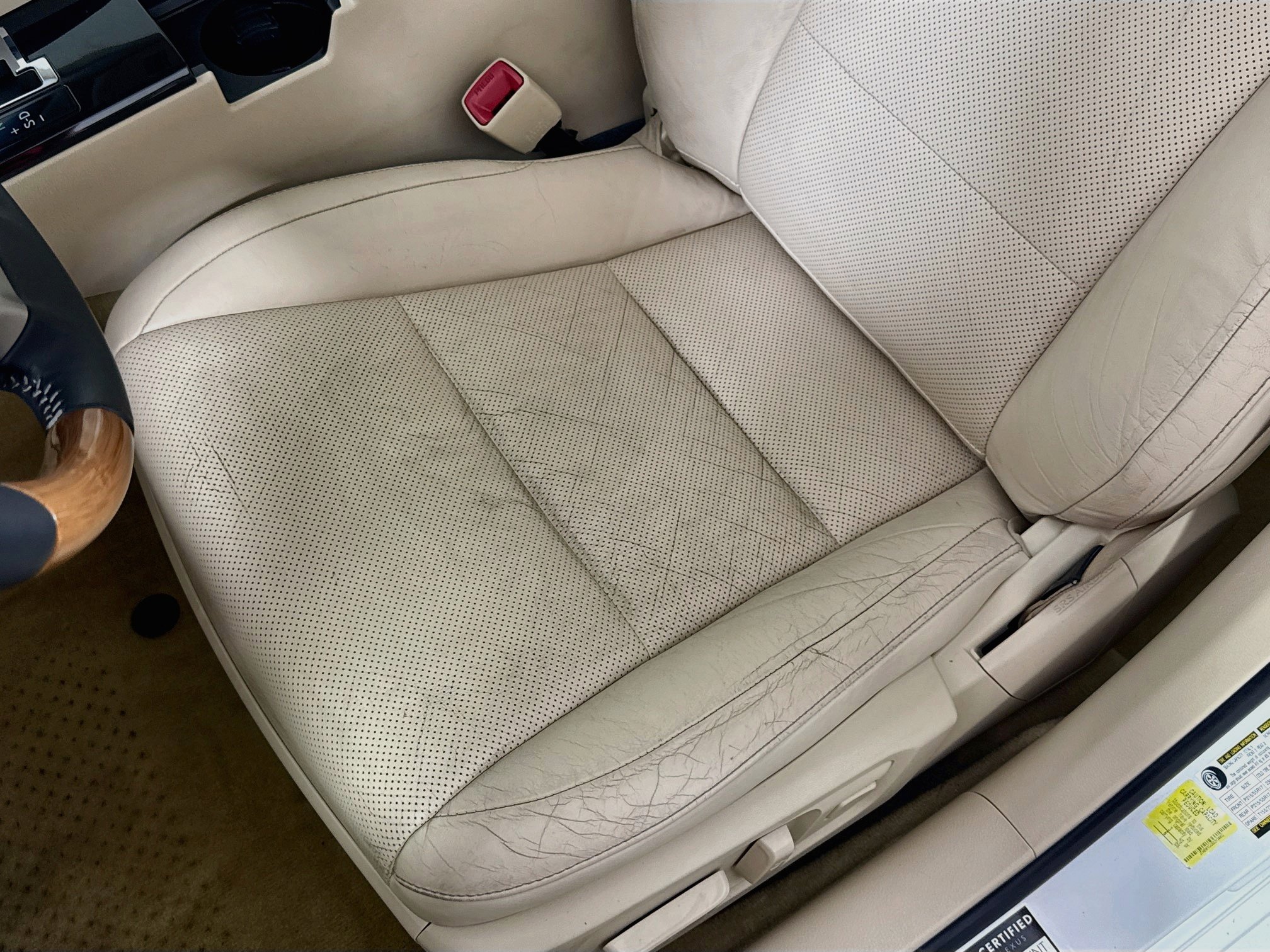 Used 2013 Lexus ES 300h w/ Luxury Pkg FWD image 16