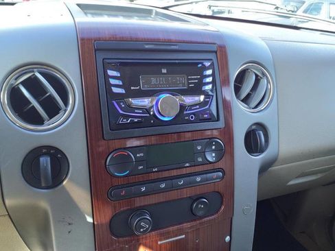 Used 2006 Ford F150 Lariat image 13