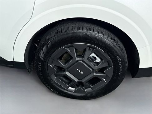 Used 2026 Kia Carnival EX image 38