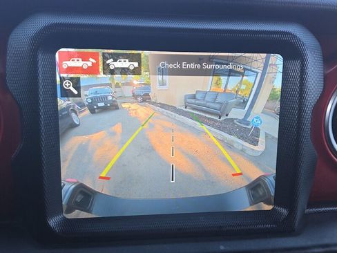 Used 2020 Jeep Gladiator Rubicon w/ Uconnect 4C Nav & Sound Group image 40