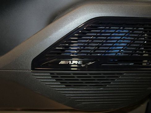 New 2026 Jeep Cherokee Overland w/ Advanced Pro Tech Group image 34