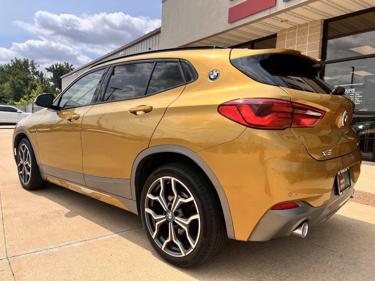 Used 2020 BMW X2 xDrive28i w/ M Sport X Package AWD/4WD image 3