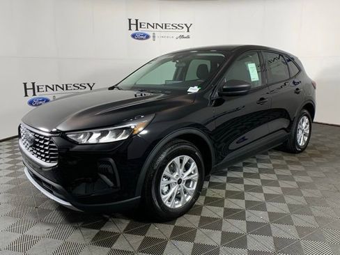 Used 2025 Ford Escape Active w/ Tech Pack #1 image 2