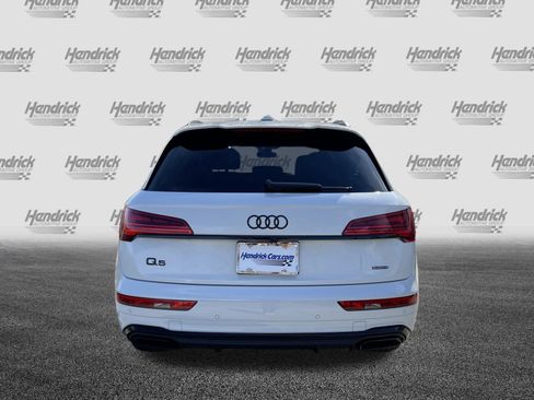 Certified 2024 Audi Q5 2.0T Premium w/ Summer of Audi Package image 8