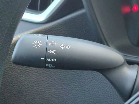 Used 2022 Toyota Corolla LE image 24