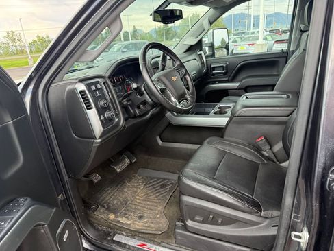 Used 2015 Chevrolet Silverado 2500 LTZ w/ LTZ Plus Package AWD/4WD image 3
