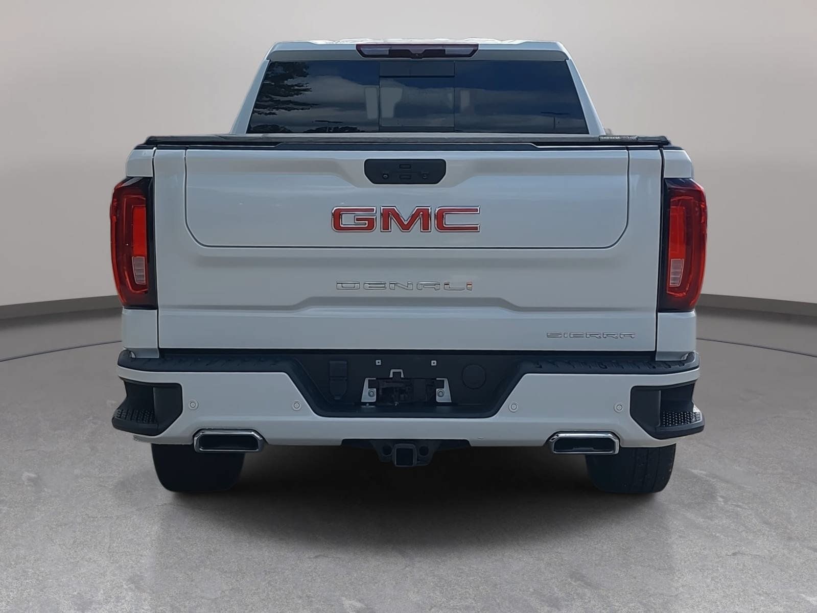 Used 2023 GMC Sierra 1500 Denali w/ Denali Carbonpro Edition AWD/4WD image 6
