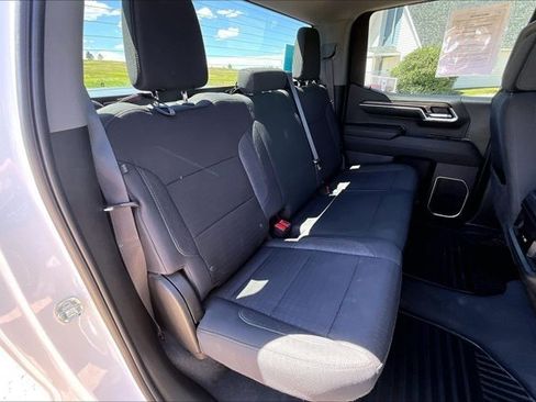 Used 2024 Chevrolet Silverado 1500 RST w/ Z71 Off-Road Package AWD/4WD image 24