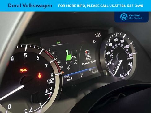 Used 2023 Toyota Highlander XLE FWD image 16