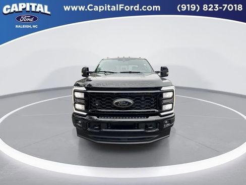 Used 2025 Ford F350 Lariat w/ Black Appearance Package image 3