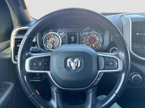 Used 2022 RAM 1500 Big Horn AWD/4WD image 11