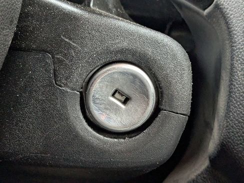 Used 2020 Chevrolet Colorado LT w/ LT Convenience Package image 26