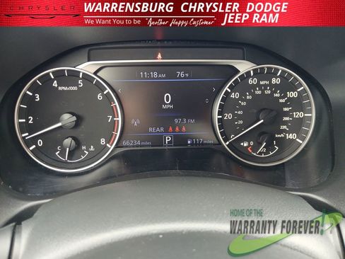Used 2024 Nissan Altima 2.5 SV FWD image 16