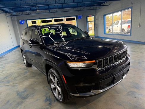 Used 2022 Jeep Grand Cherokee L Limited w/ Luxury Tech Group II AWD/4WD image 11