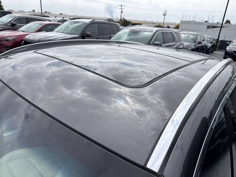 Used 2023 Genesis Electrified GV70 AWD/4WD image 4