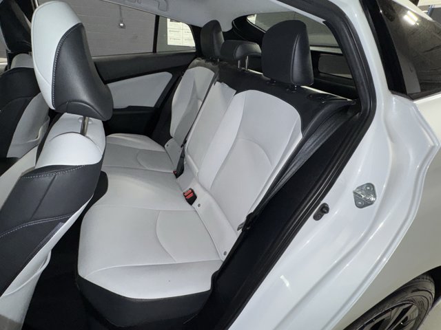 Used 2022 Toyota Prius XLE AWD/4WD image 34
