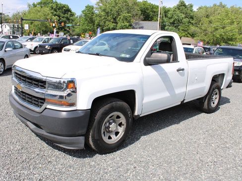 Used 2017 Chevrolet Silverado 1500 W/T RWD image 2