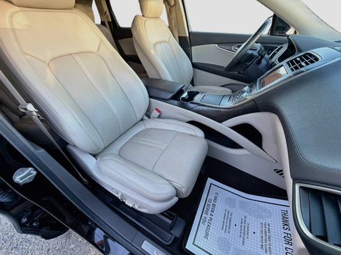 Used 2020 Lincoln Nautilus Reserve w/ Equipment Group 201A FWD image 14