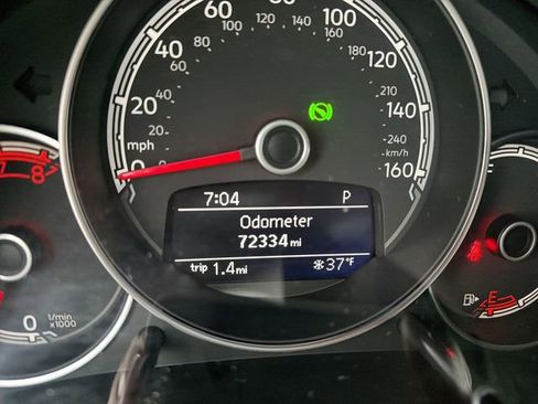 Used 2019 Volkswagen Beetle 2.0T S image 17