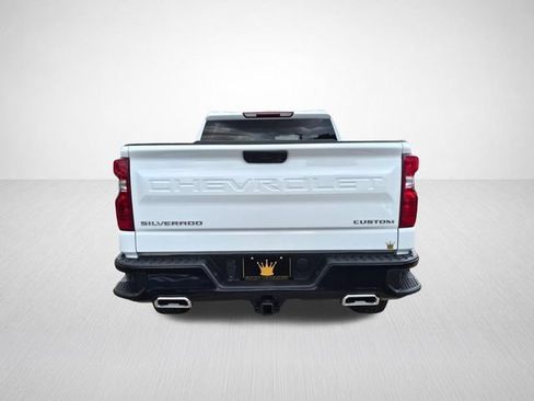 Used 2025 Chevrolet Silverado 1500 Custom Trail Boss AWD/4WD image 9
