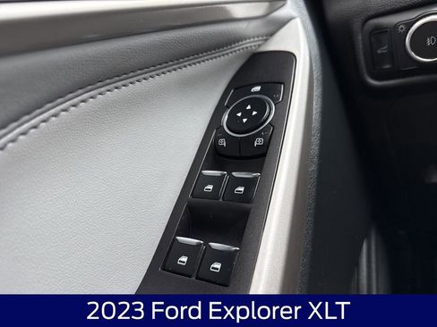 Used 2023 Ford Explorer XLT w/ Equipment Group 202A AWD/4WD image 28