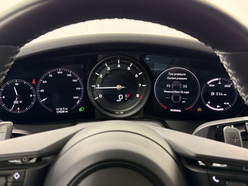 Certified 2021 Porsche 911 Carrera RWD image 20