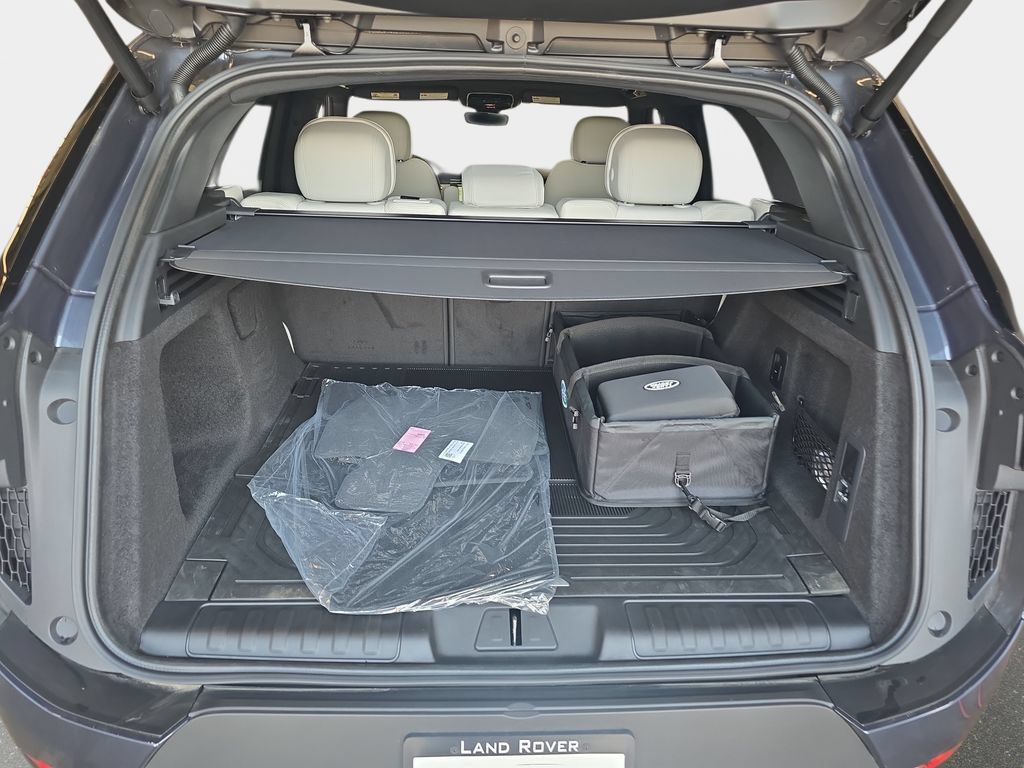 New 2026 Land Rover Range Rover Sport SE AWD/4WD image 10
