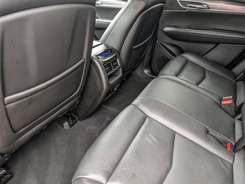 Used 2019 Cadillac XT5 Premium Luxury image 14