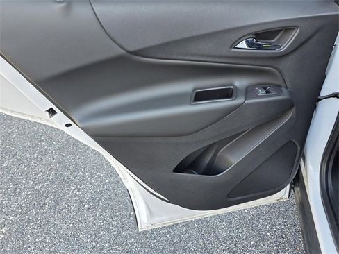 Used 2020 Chevrolet Equinox LT image 33