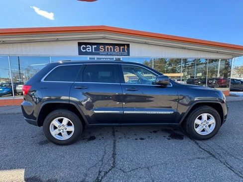 Used 2012 Jeep Grand Cherokee Laredo w/ Laredo E Group image 8