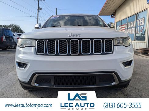 Used 2017 Jeep Grand Cherokee Limited image 2