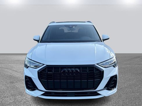 Certified 2025 Audi Q3 2.0T Premium w/ Black Optic Sport Package image 2
