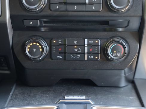 Used 2015 Ford F150 XLT w/ Equipment Group 302A Luxury AWD/4WD image 24