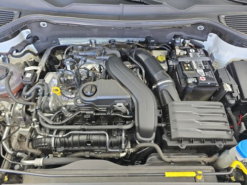 Used 2023 Volkswagen Taos S image 29