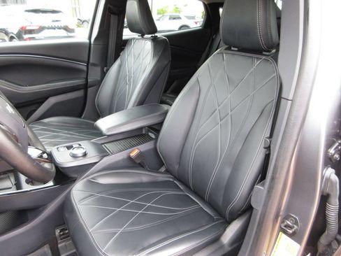 Certified 2023 Ford Mustang Mach-E Select RWD image 12