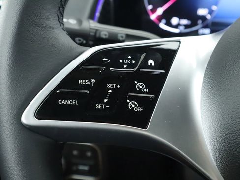 Certified 2025 Mercedes-Benz GLB 250 image 12