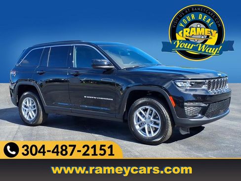 New 2025 Jeep Grand Cherokee 4WD image 1