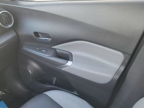 Used 2024 Nissan Kicks SR w/ SR Premium Package FWD image 13