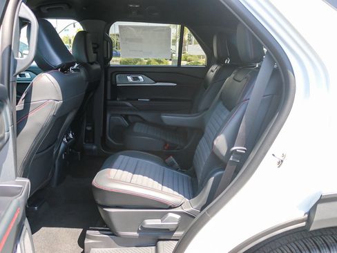 New 2026 Ford Explorer ST-Line w/ ST-Line Street Pack RWD image 22