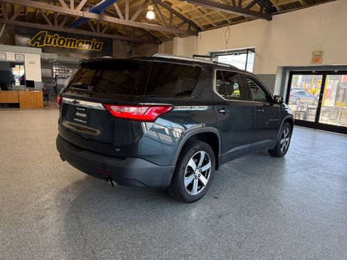 Used 2018 Chevrolet Traverse LT FWD image 7