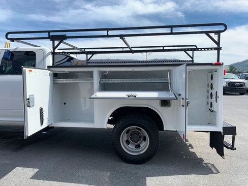 Used 2015 RAM 3500 Tradesman image 26