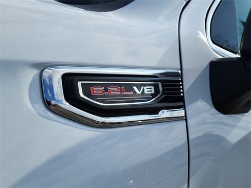 New 2026 GMC Sierra 1500 Denali w/ Denali Reserve Package image 12