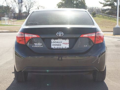 Used 2017 Toyota Corolla LE image 3