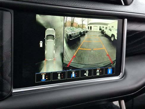 Certified 2024 GMC Yukon XL Denali image 20