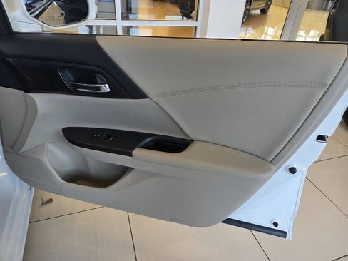 Used 2014 Honda Accord EX-L image 20