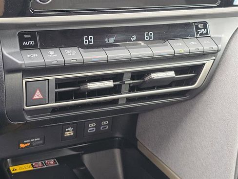 Certified 2025 Toyota Camry LE image 21